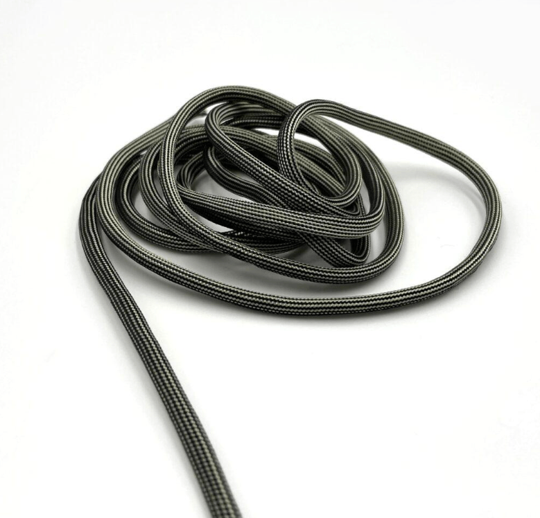 cordon rond fait sur machines métier bois de 1830 de couleur verte et noir 