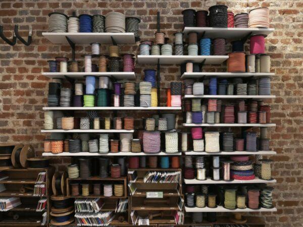 atelier de tressage a showroom of knowledge in Paris
